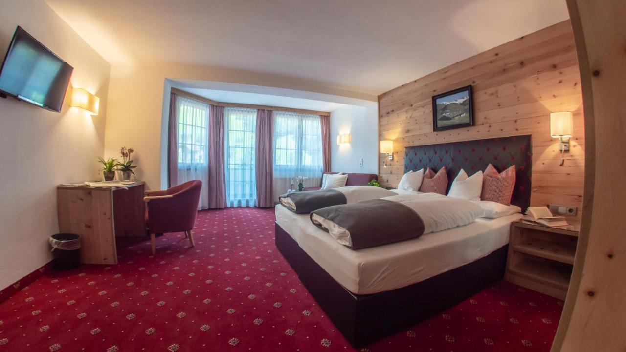 Hotel Tipotsch シュトゥンム エクステリア 写真