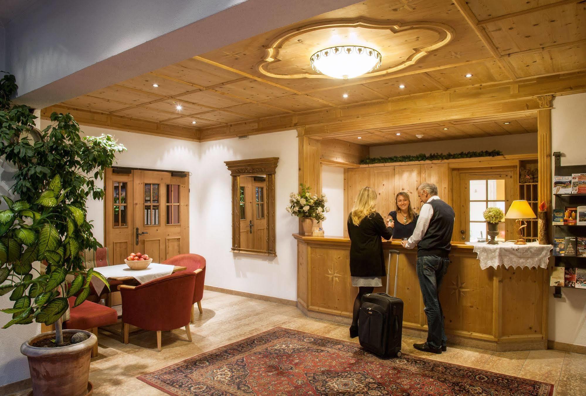 Hotel Tipotsch シュトゥンム エクステリア 写真